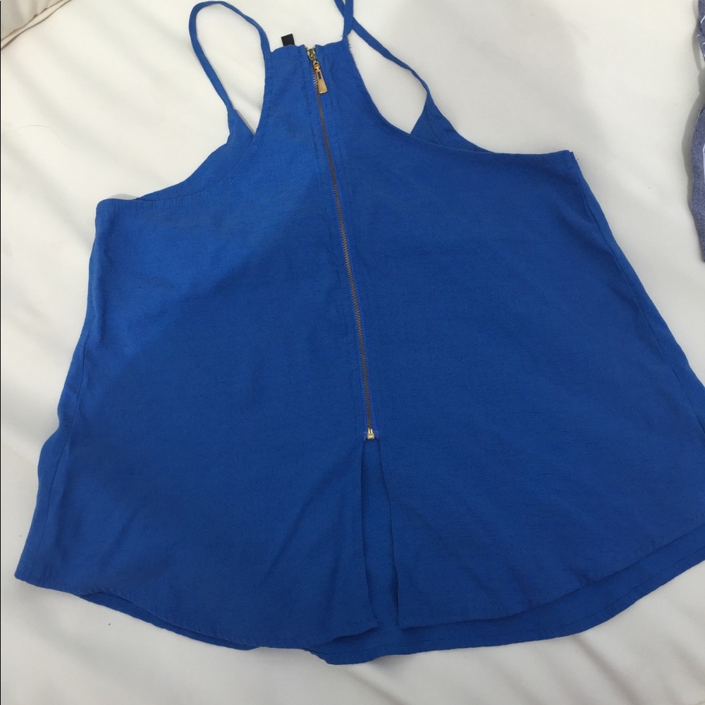 Haltered Top - Picture 4 of 6